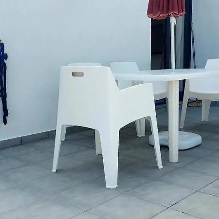 Junto A La Playa. * Corralejo