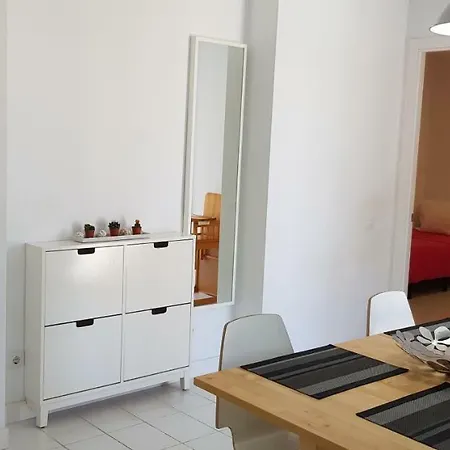 Junto A La Playa. Appartement