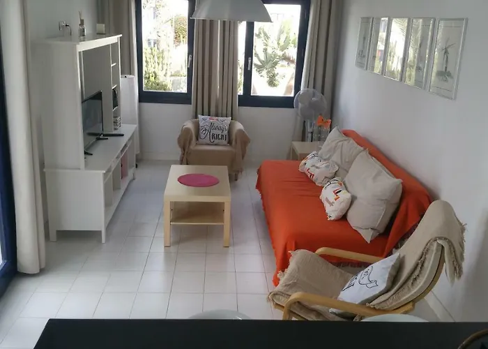 Junto A La Playa. Appartement *